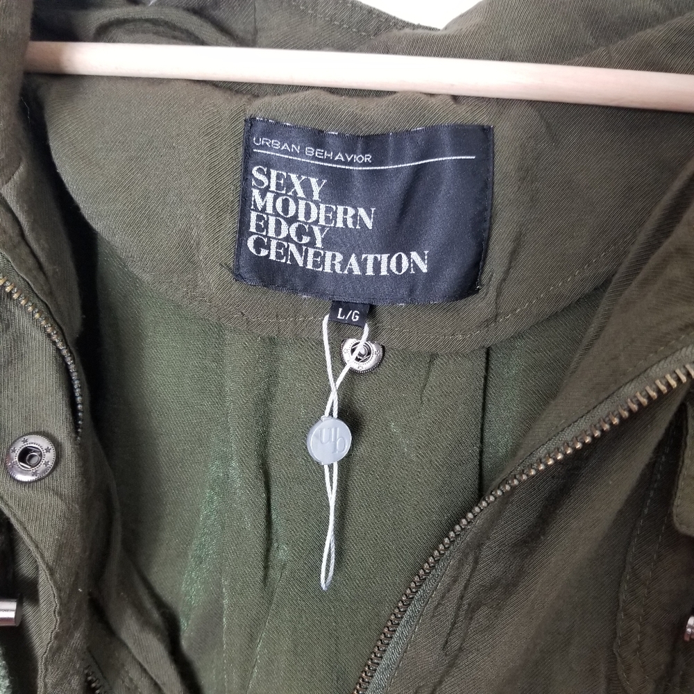 🪖Army Green Zip Up - Picture 5 of 6